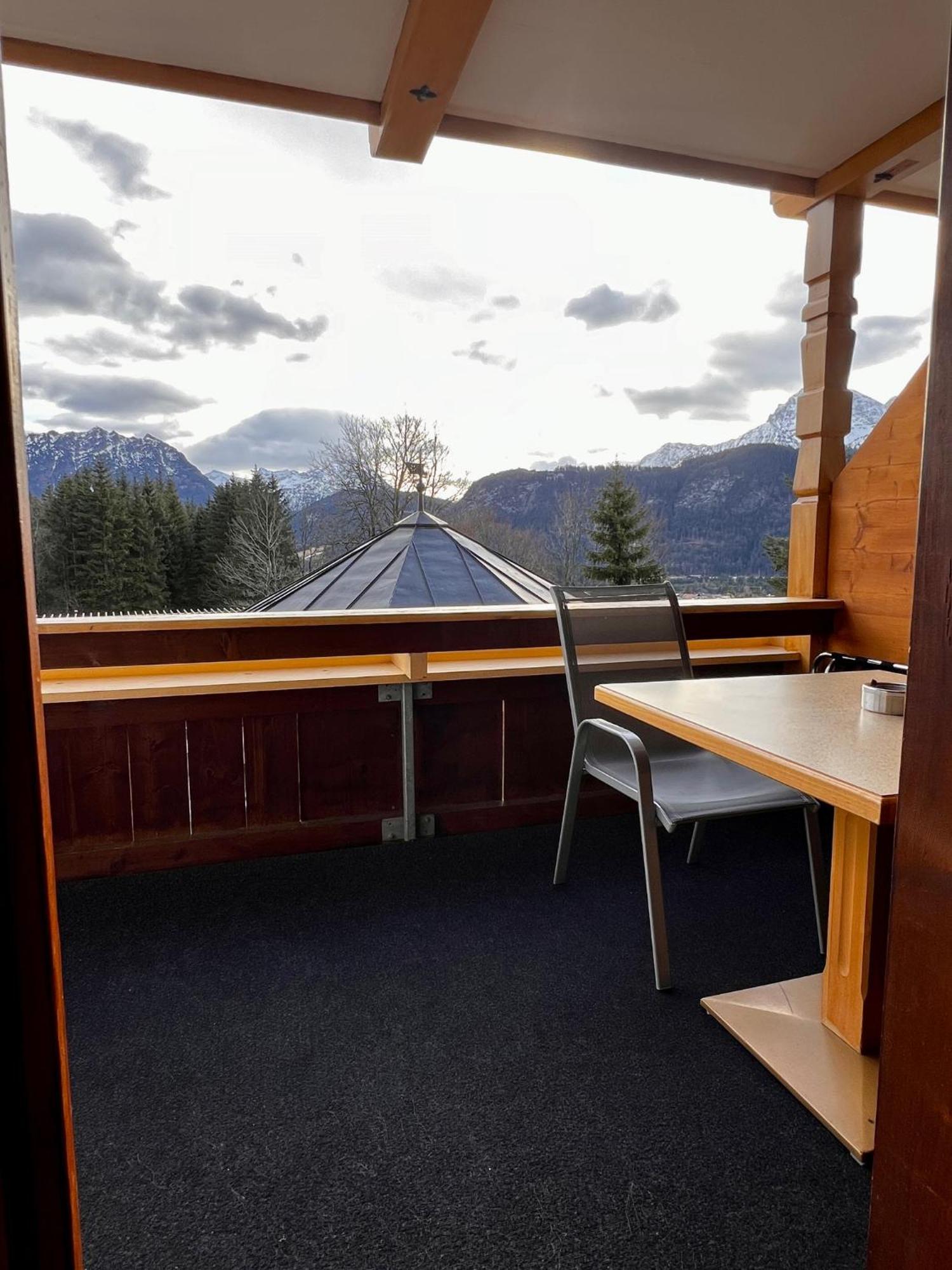 Lechlife Travelhouse Aparthotel Reutte Exterior photo