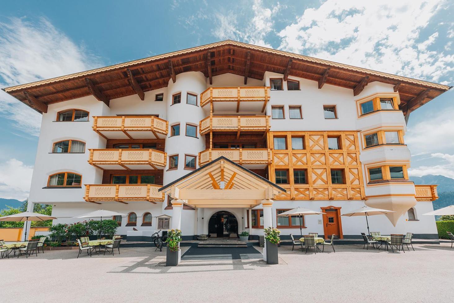Lechlife Travelhouse Aparthotel Reutte Exterior photo